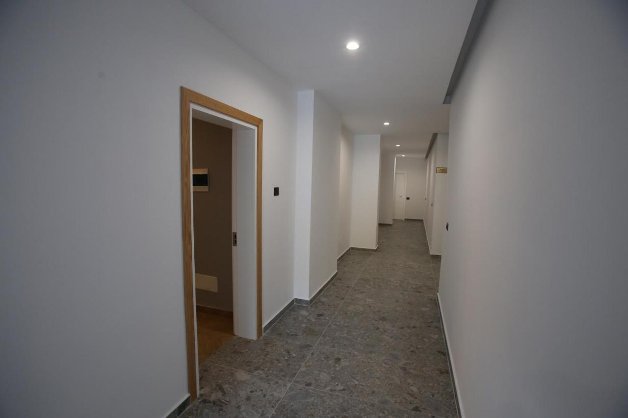 Diamond Hotel Durres Bagian luar foto