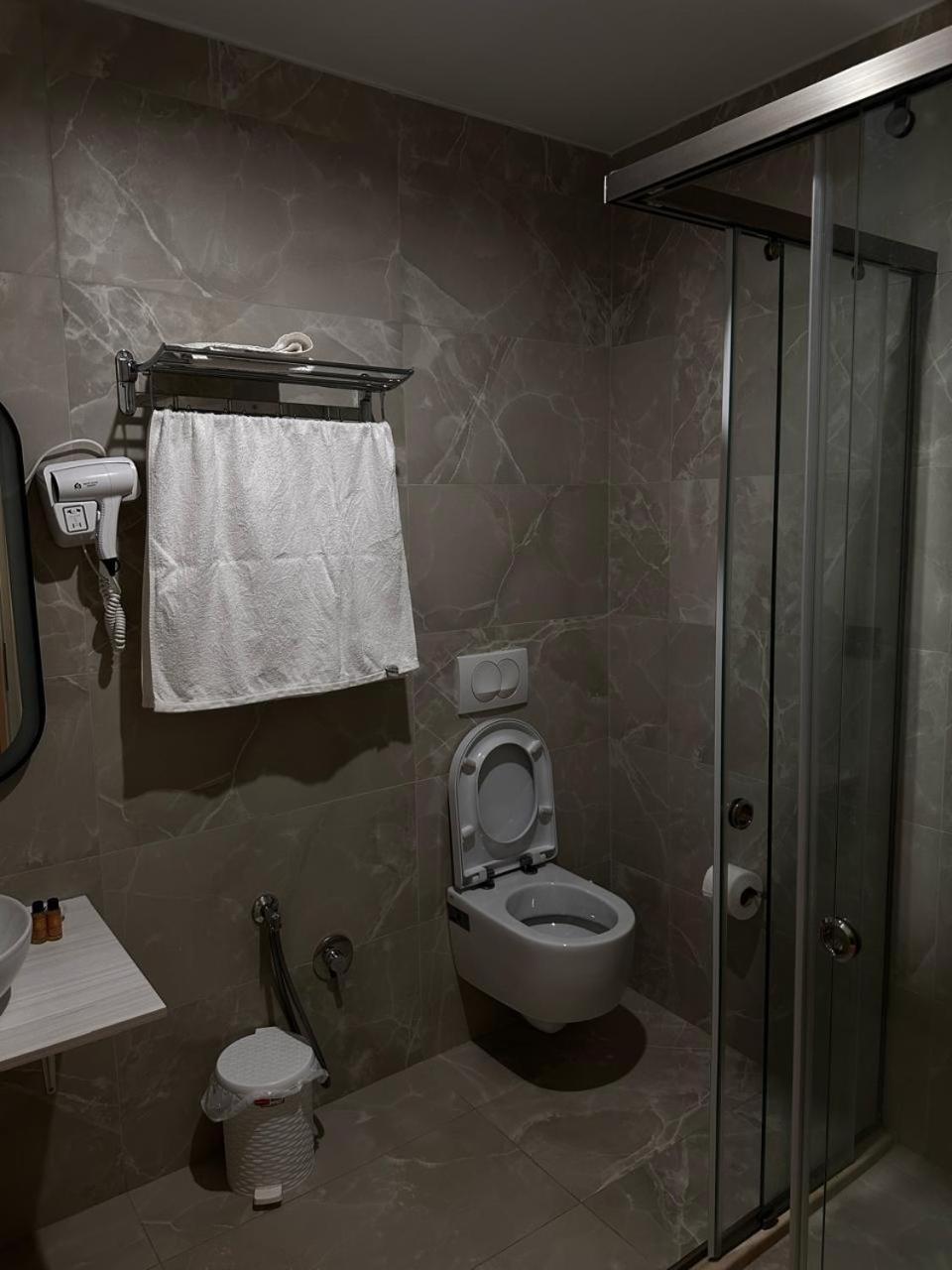Diamond Hotel Durres Bagian luar foto